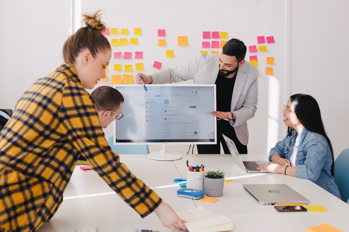 Overcoming Challenges in Online Store Creation